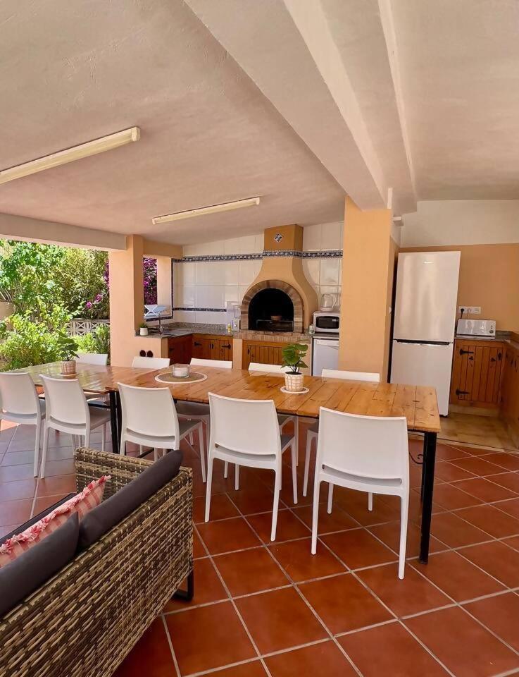Relaxdiversion En Villa Piscina Bbq Y Cocina Ext Calp Extérieur photo
